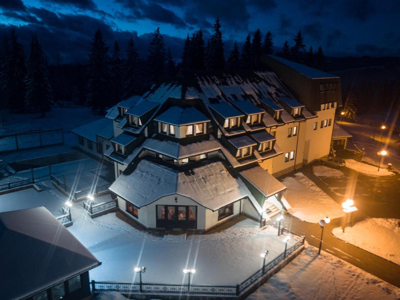 Hotel Zlatarski Zlatnik Nova Varoš Buitenkant foto